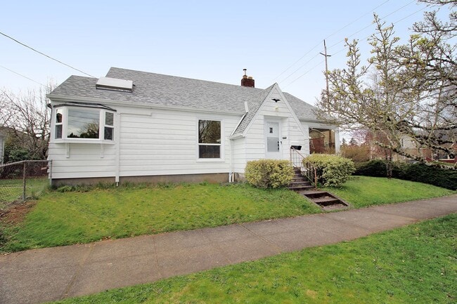 property at 3333 NE Alberta Ct