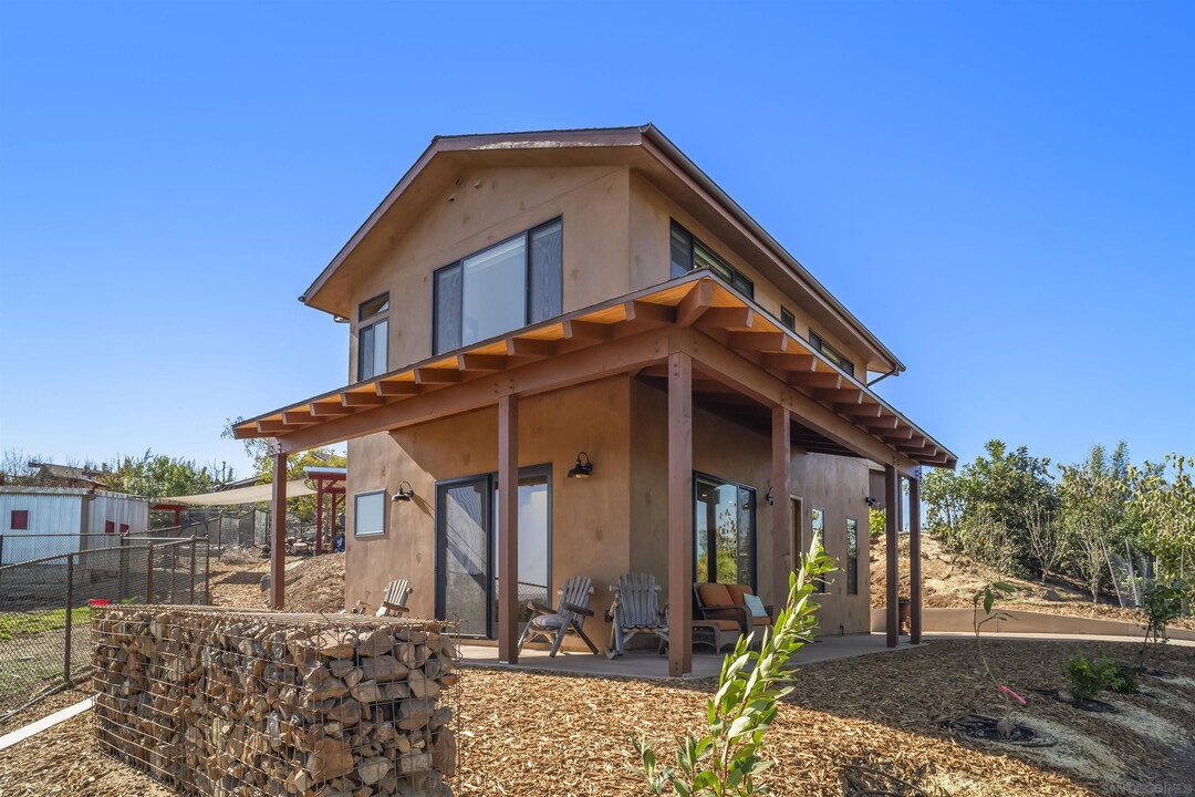 3605 Fortuna Ranch Rd in Encinitas, CA - Building Photo