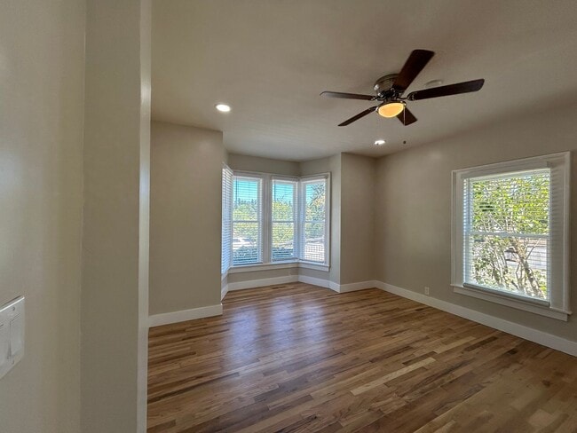 property at 716 10th St