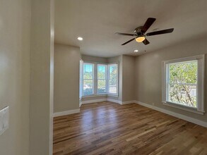 716 10th St in Oregon City, OR - Building Photo - Building Photo