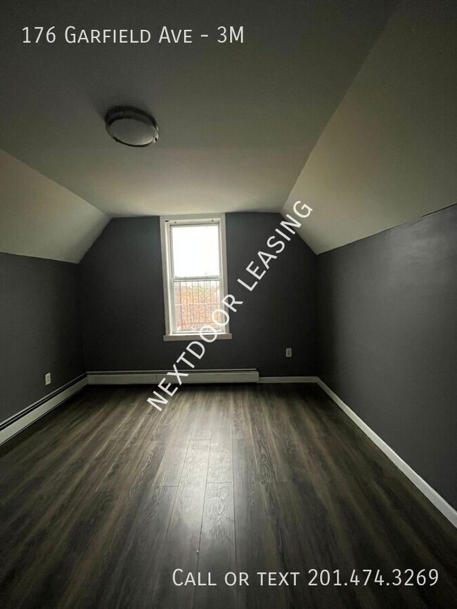 176 Garfield Ave in Jersey City, NJ - Building Photo - Building Photo