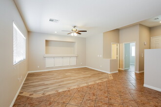 3016 W La Madre Way in North Las Vegas, NV - Building Photo - Building Photo