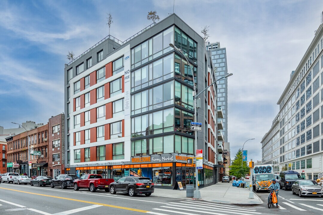 840 Fulton St in Brooklyn, NY - Building Photo