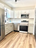 8 Port W Ct in Swansboro, NC - Building Photo