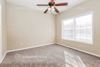 330 Tara Beach Ln in Jonesboro, GA - Foto de edificio - Building Photo