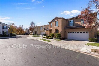 26951 Cape Cod Dr in Santa Clarita, CA - Building Photo - Building Photo