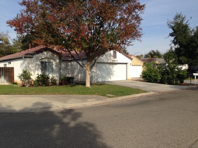 property at 3440 W Tenaya Way