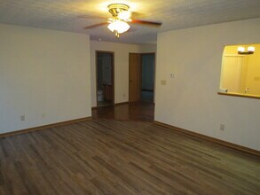 4284 Nipigon Dr in Columbus, OH - Building Photo - Building Photo