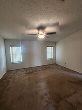 5924 Vanco Dr in Zephyrhills, FL - Building Photo - Building Photo