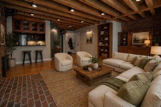 154 Commercial St, Unit 2 in Boston, MA - Building Photo - Building Photo