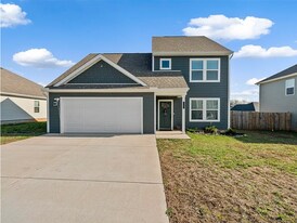 3162 White Ash St in Bowling Green, KY - Building Photo