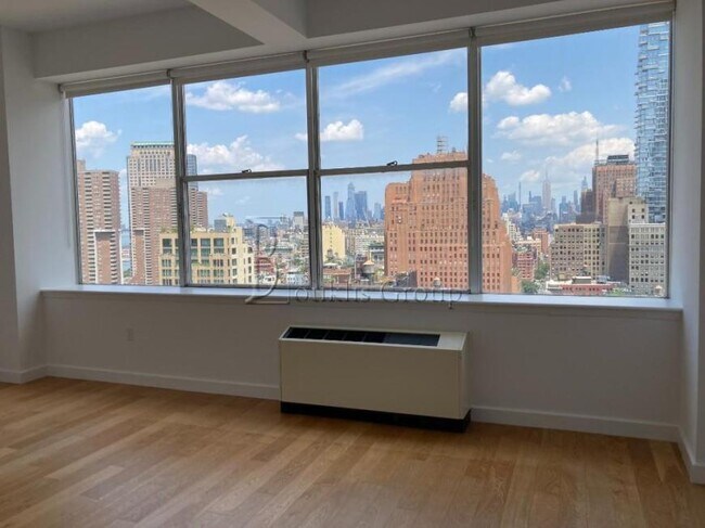 51 W Broadway in New York, NY - Building Photo - Building Photo