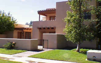 Pueble Grande Apartments