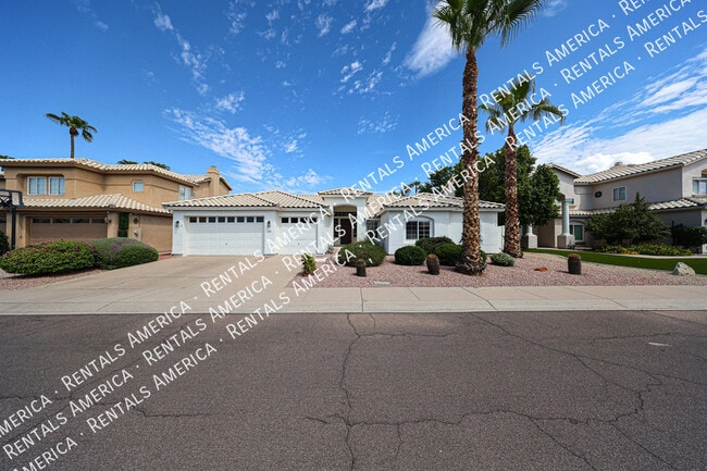 8900 E Surrey Ave in Scottsdale, AZ - Building Photo - Building Photo
