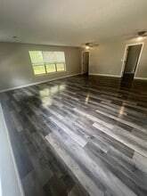 1127 Tramel Rd in Sevierville, TN - Building Photo - Building Photo