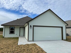 326 Rd 5138 in Cleveland, TX - Building Photo