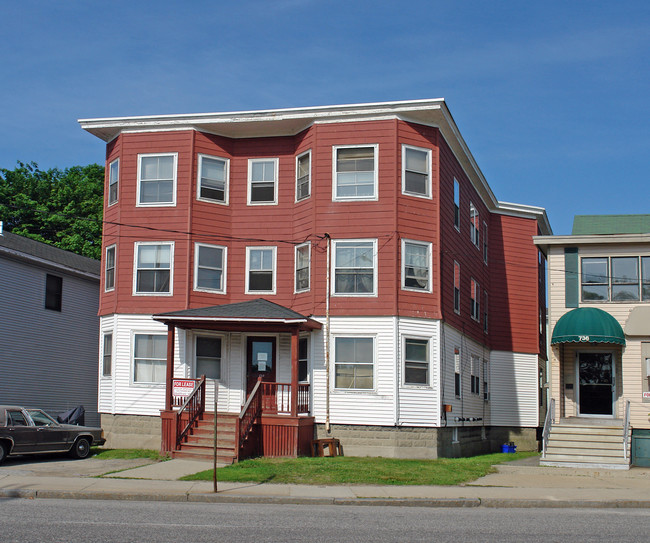 732 Forest Ave in Portland, ME - Building Photo - Building Photo