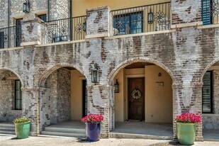 69 Cortes Dr in Westlake, TX - Building Photo