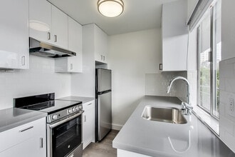2240 Larkin in San Francisco, CA - Foto de edificio - Building Photo