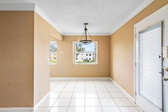 94 Burgundy B in Delray Beach, FL - Building Photo - Building Photo