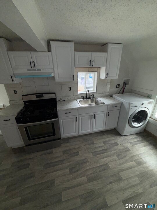 172 Dekalb Ave in Bridgeport, CT - Building Photo