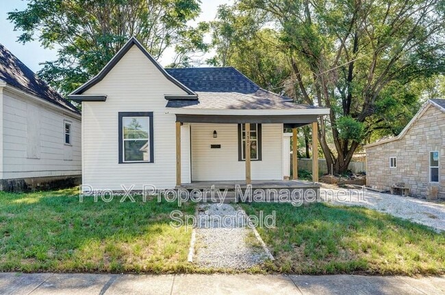 750 S New Ave