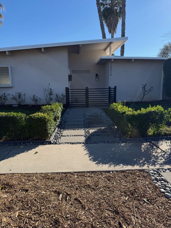 19516 Stagg St in Los Angeles, CA - Foto de edificio - Building Photo