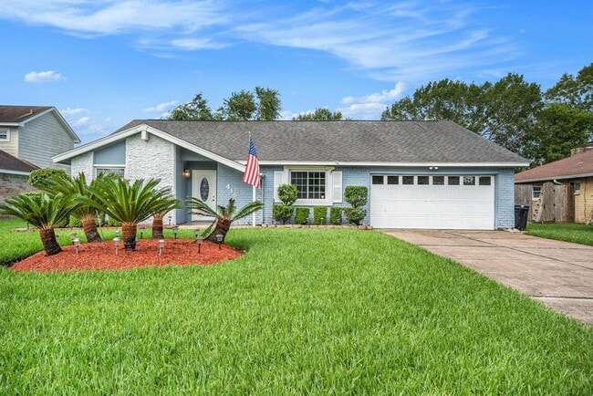 property at 415 Cottonwood Dr
