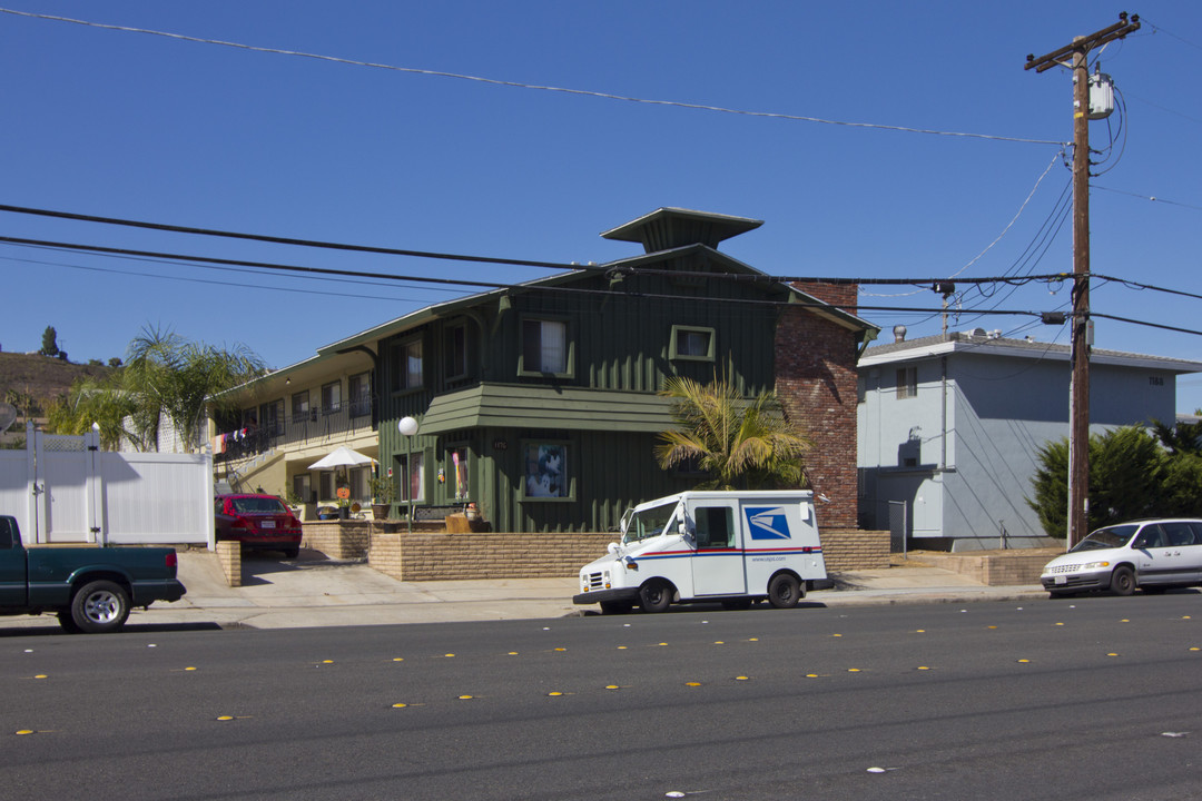 1176 N Cuyamaca St in El Cajon, CA - Building Photo