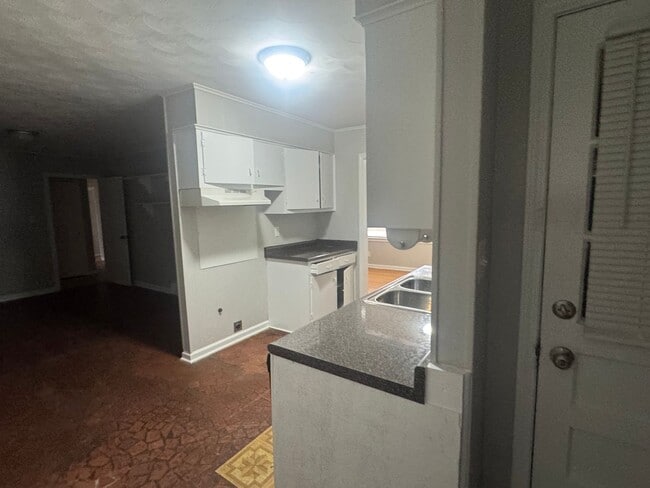 4344 Walnut Hill Dr in Memphis, TN - Foto de edificio - Building Photo