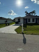 2219 Fraser St in Port Charlotte, FL - Building Photo - Building Photo