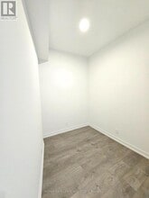 39 Mary St in Barrie, ON - Building Photo - Building Photo