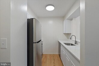 2100 Langston Blvd. in Arlington, VA - Building Photo - Building Photo