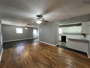 1214 Glidewell Ave in Wichita Falls, TX - Building Photo - Building Photo