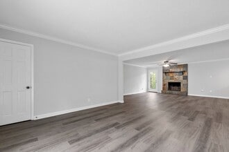 104 N Claremont Ave in Sherwood, AR - Foto de edificio - Building Photo