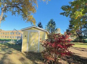 154 W Good Ave in Wadsworth, OH - Foto de edificio - Building Photo