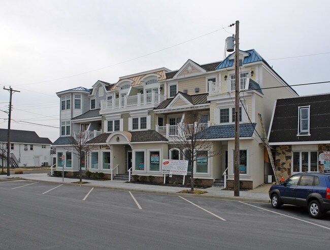 2162-2168 Dune Dr in Avalon, NJ - Building Photo - Building Photo