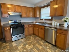 5846 Sheridan Dr in Amherst, NY - Building Photo - Building Photo