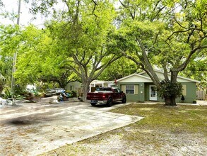 8184 24th Ave N in St. Petersburg, FL - Building Photo - Building Photo