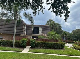 1007 10th Ct in Jupiter, FL - Building Photo