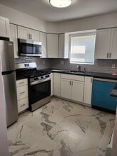 2467 Rt.10e, Unit 31-5A in Morris Plains, NJ - Building Photo - Building Photo