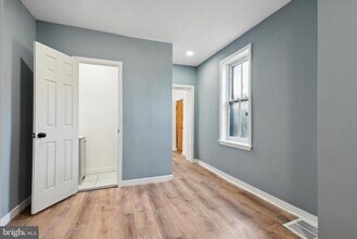 2523 W Montgomery Ave in Philadelphia, PA - Building Photo - Building Photo