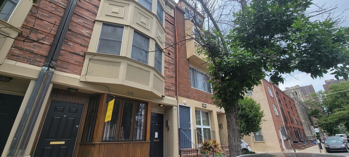 530 S 15th St in Philadelphia, PA - Building Photo