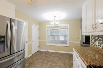 65 Oak Ridge Ct in Covington, GA - Building Photo - Building Photo