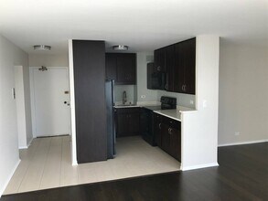 6157 N Sheridan Rd in Chicago, IL - Building Photo - Building Photo