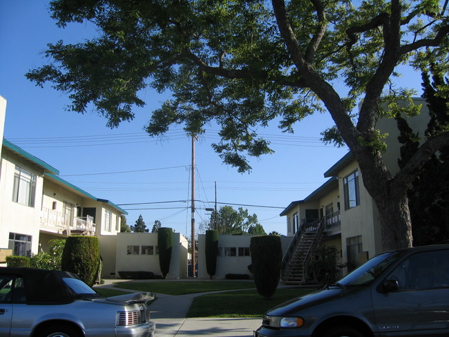 1786-1790 W Juno Ave in Anaheim, CA - Building Photo - Building Photo