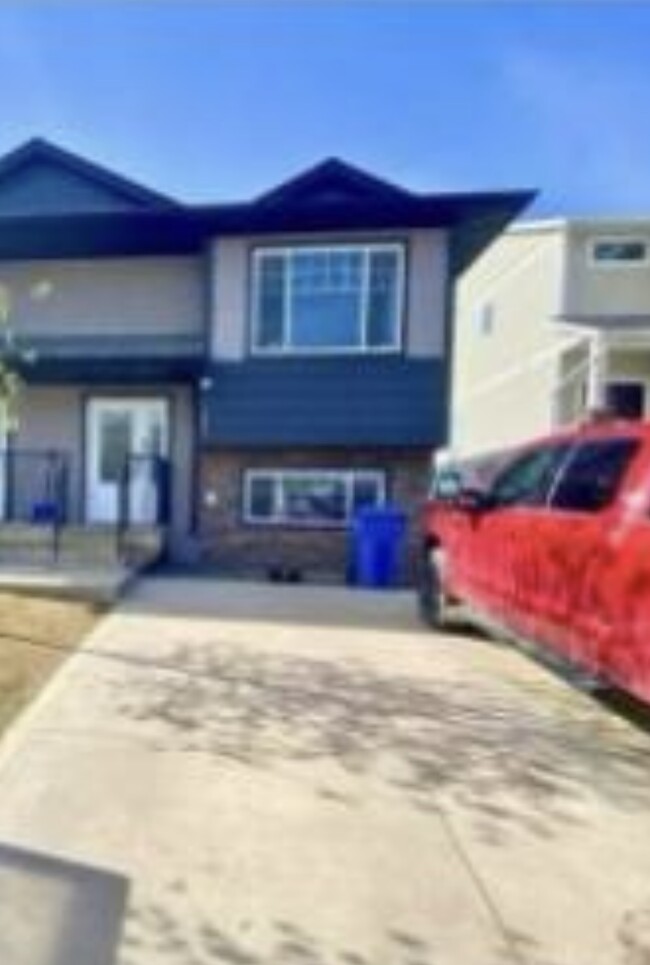 property at 11005 104A Av