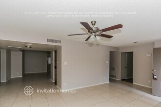 5726 N 46th Ave in Glendale, AZ - Foto de edificio - Building Photo