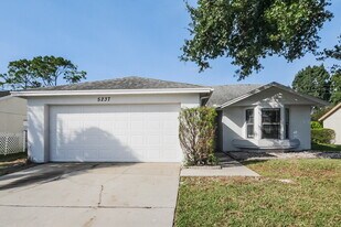 5237 Desmond Ln in Orlando, FL - Building Photo