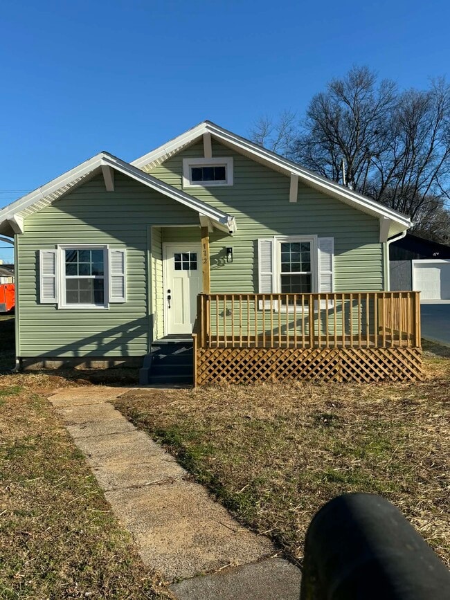 property at 172 E Bell St